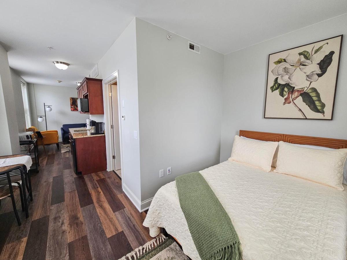 Gorgeous And Spacious Studio At The Historic Inman - 200 Champaign Buitenkant foto